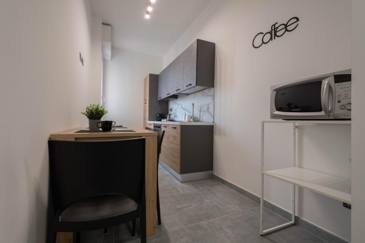 Apartment L&M, Rhomilanofiera ボッラーテ エクステリア 写真
