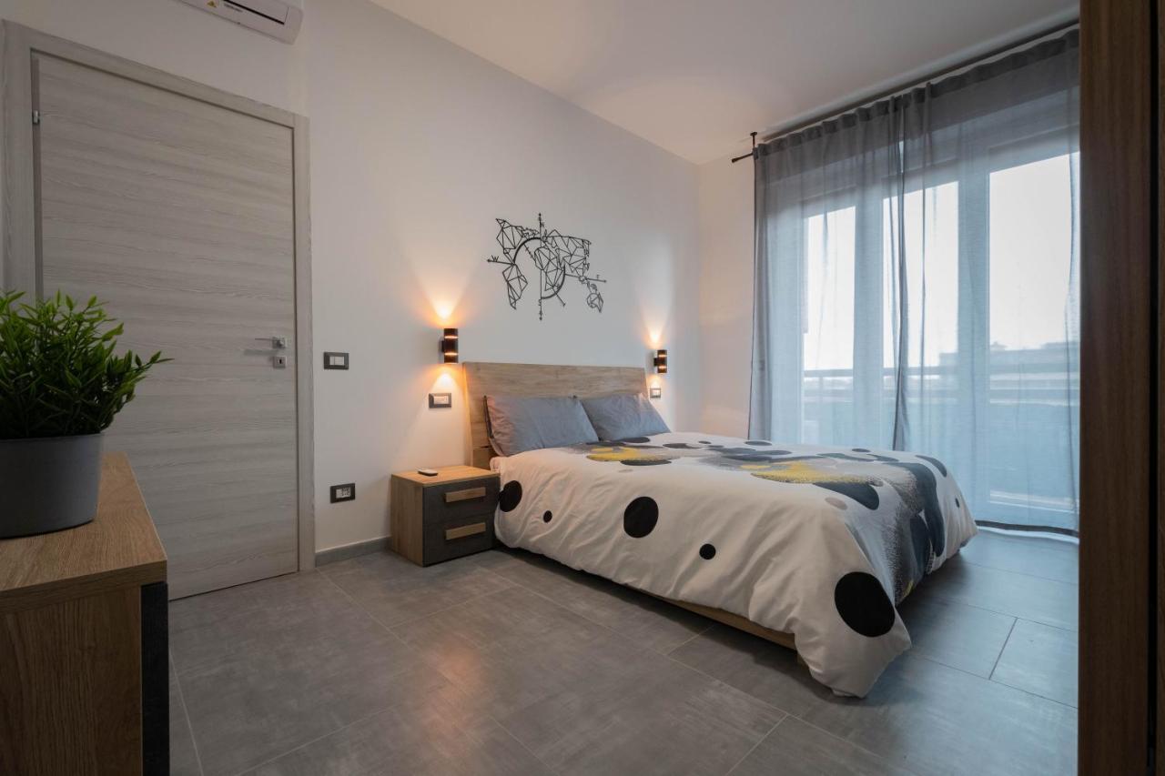 Apartment L&M, Rhomilanofiera ボッラーテ エクステリア 写真